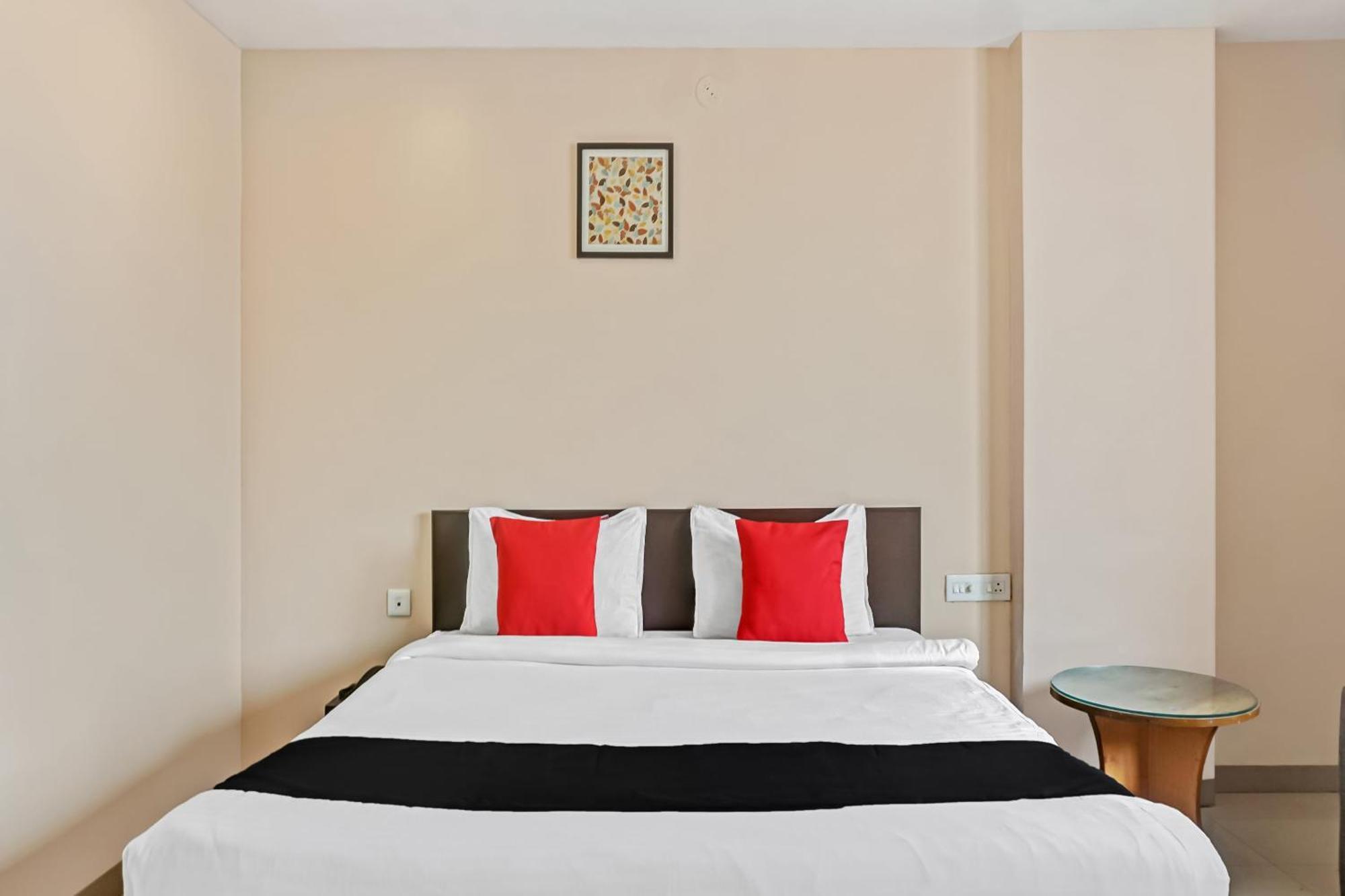 Hotel O Log Inn Plaza Near Eon It Park Pune Luaran gambar